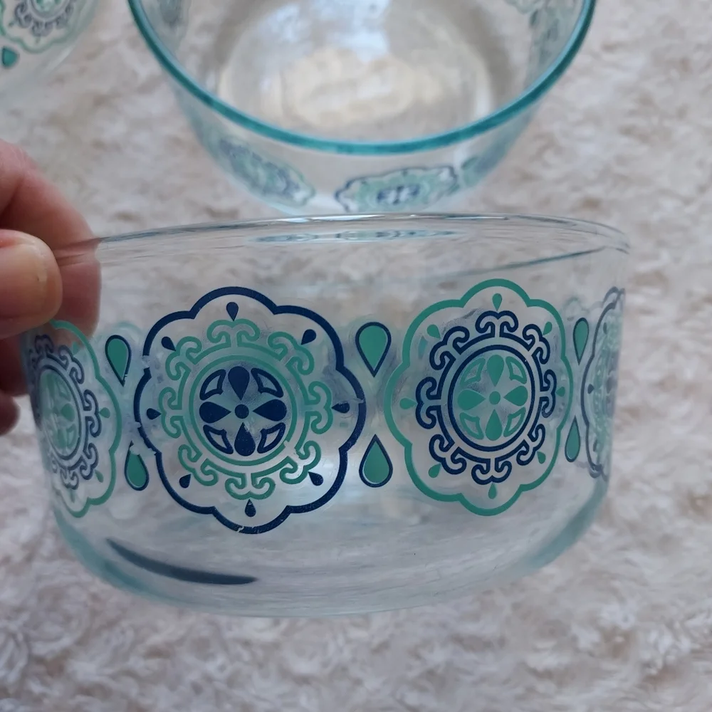 Pyrex Simply Store Decorated Glass Storage Containers Medallion 4 pcs MCM Retro